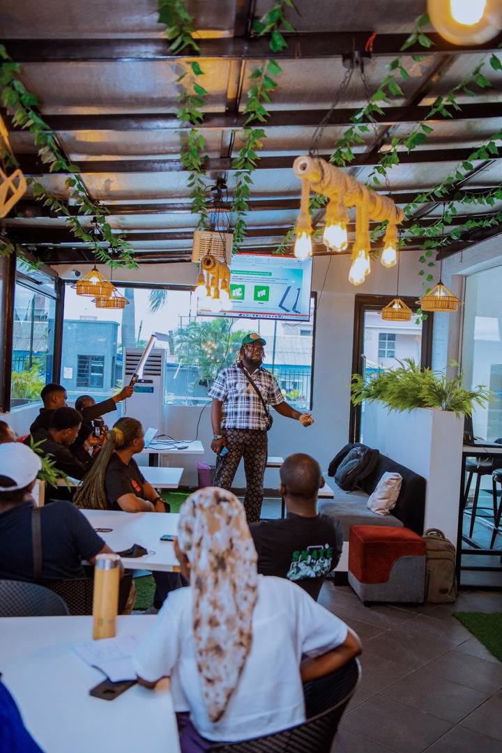 2/4 One of the highlights was discussing the role of Morphscorner in the Morph ecosystem. We're passionate about driving innovation and growth, and it's clear that our mission aligns with the goals of SkateInAfrica community.