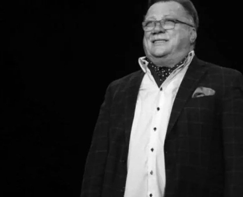 Türkiye’de ve dünyada Boşnak camiasında bir marka haline gelmiş değerli dostumuz Halit Bešić’in vefatını büyük bir üzüntüyle öğrenmiş bulunuyoruz

Kendisine Allah’tan rahmet, ailesine, yakınlarına ve tüm sevenlerine başsağlığı diliyoruz
Ruhu şad, mekanı cennet olsun

#HalitBešić