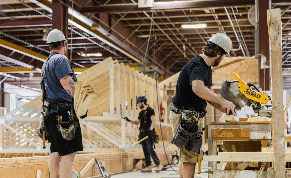 Take a behind-the-scenes look at the Quality Homes modular home factory in Ontario 🏡. Precision, automation &amp; efficiency set our #ModularHomes apart – CSA-certified, built indoors, &amp; designed to last. 

Read more: heyor.ca/pTyuyT #PrefabHomesOntario #OntarioBuilder