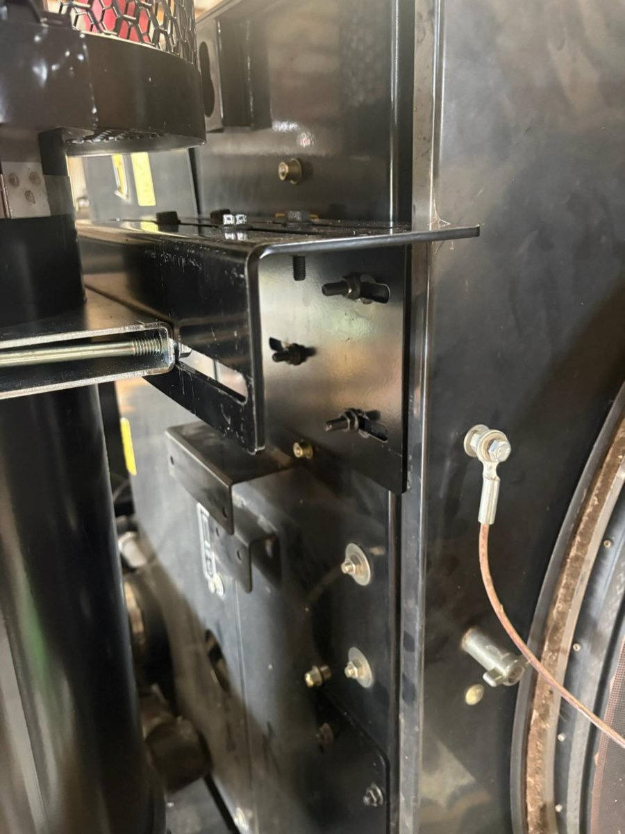 Hillco_Tech's tweet image. CR8.90 + Hillco AFS! Each install means stronger performance, cleaner air, and more uptime where it matters most. The momentum keeps building — thanks to the growers who trust Hillco.

#AirFlowSystem #HarvestEfficiency #CR890 #HillcoTech #HillcoStrong