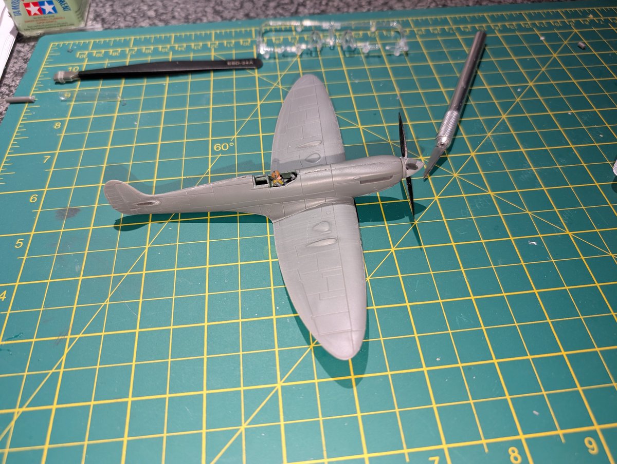 I've started the 4th of 5 aircraft in the Airfix D-Day set. This one is the Spitfire Mk.IXc.  it's quite basic in the cockpit but I did paint it and the pilot where you won't see! Defo needs filling on nose top and around wing roots /underneath. Anyway progress made. #JFFForSimon