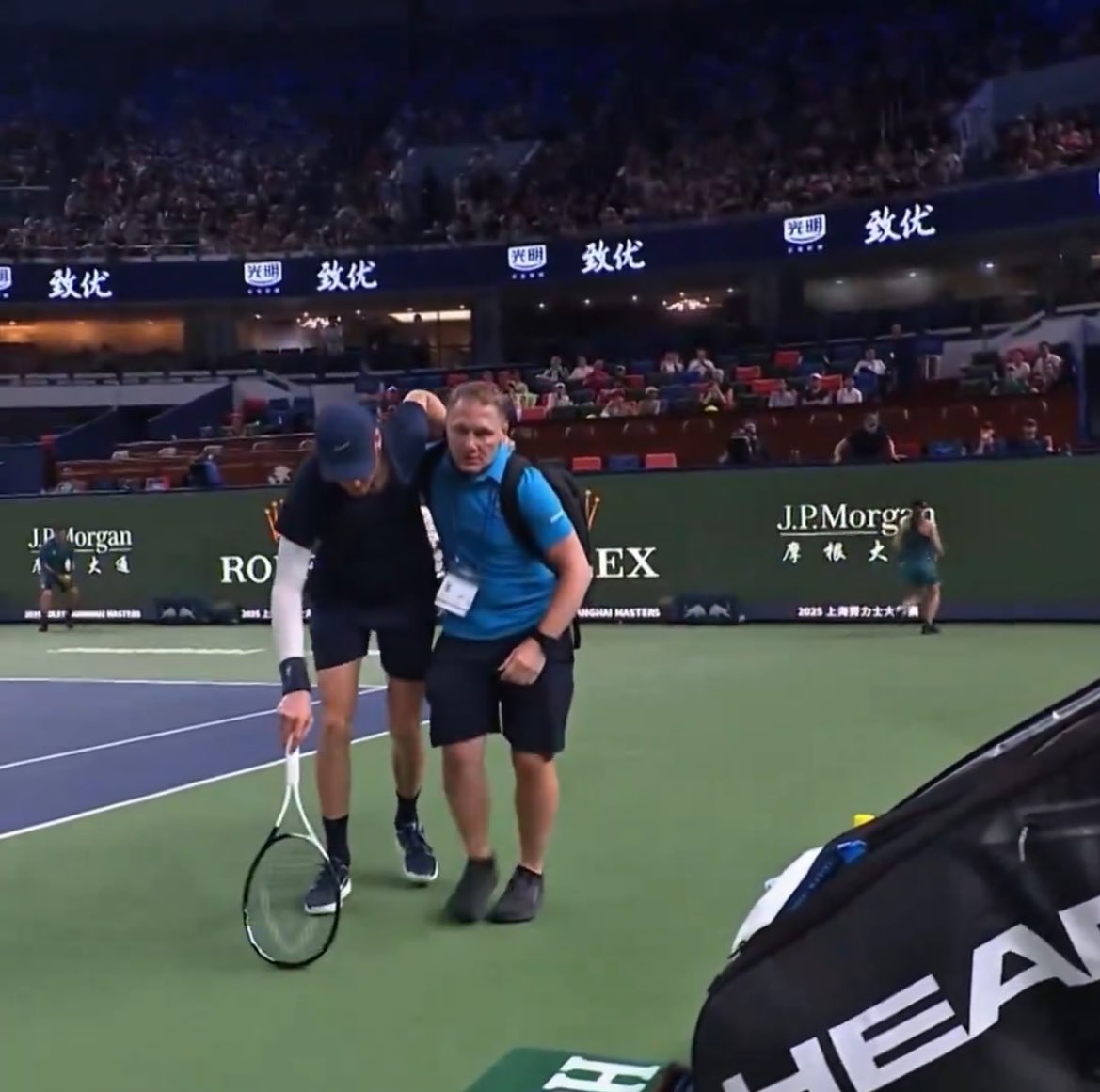 raducaraz's tweet image. oh asia swing