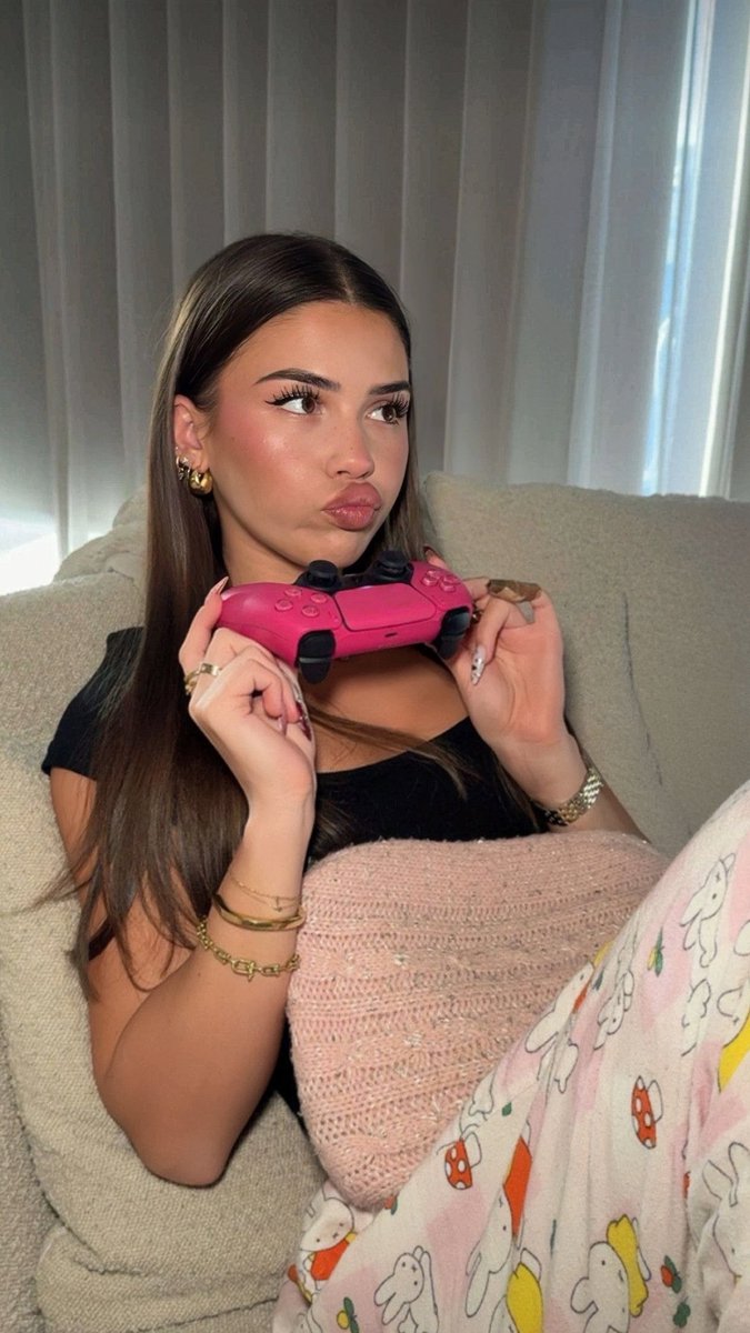 𝐁𝐢𝐥𝐥𝐢𝐨𝐧𝐚𝐢𝐫𝐞 𝐁𝐨𝐬𝐬. tweet media