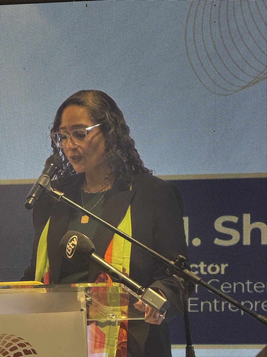nene_maiga's tweet photo. In the words of Dinah Sharif, entrepreneurship doesn’t come from copying the West but from leveraging on our own cultures and dreams to build a better future 👏🏿👏🏿 Go Botswana 🇧🇼! 

#BDIH @MITKuoSharper https://t.co/SlvSKPiacK