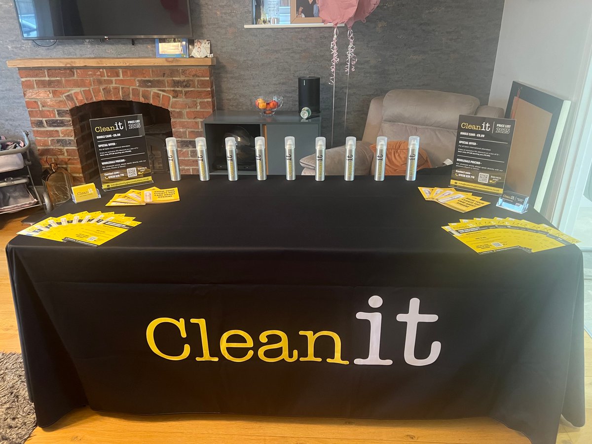 XLDisplays's tweet image. A big thanks to Clean it for sharing this image of their Tablecloth at a recent event! We really like the use of colour that really stands out on the background!

Large Branded Tablecloth xldisplays.co.uk/products/Large…
Tablecloths xldisplays.co.uk/categories/Pri…

#tablecloth