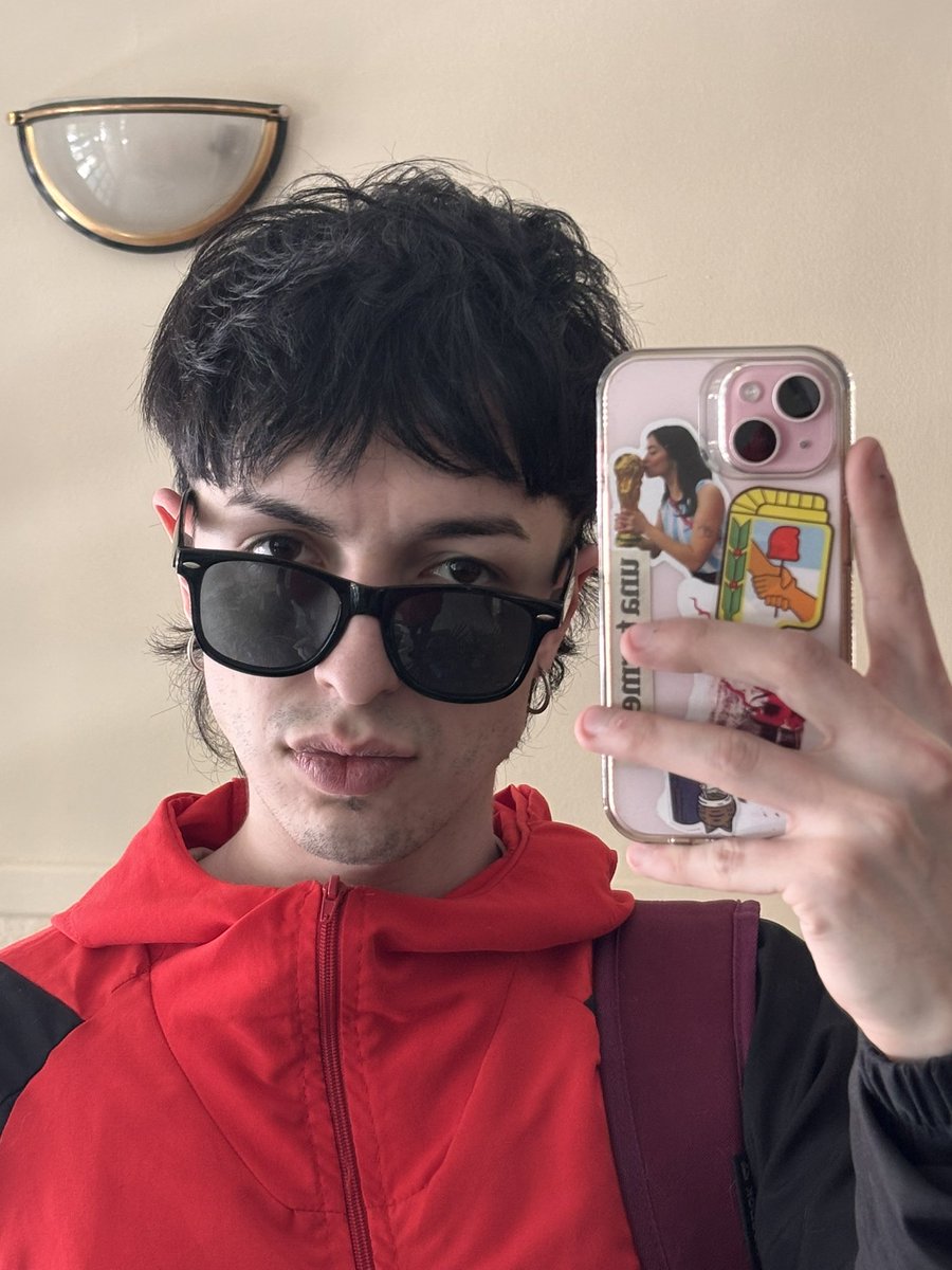 rafadondeestas's tweet photo. Great mullet-day https://t.co/x04VK9aQe3