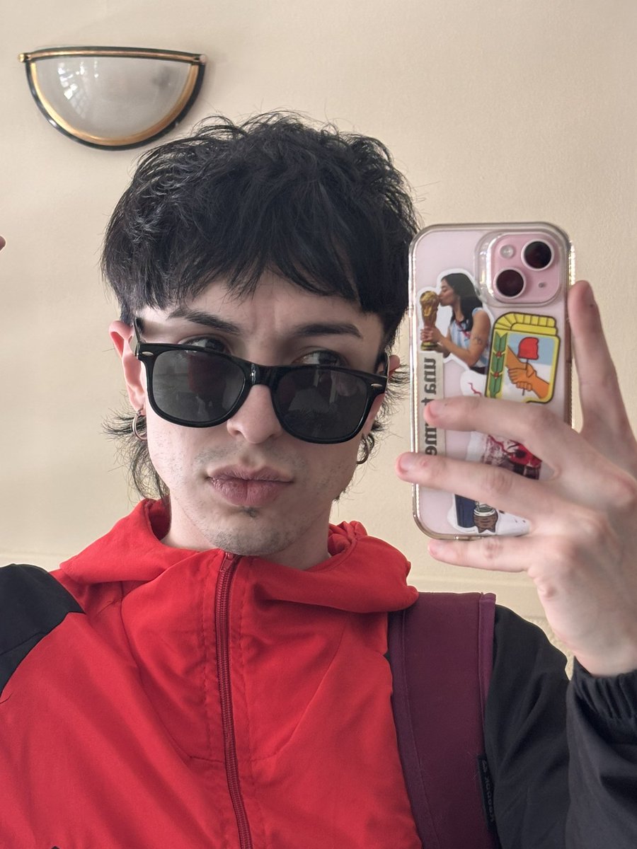 rafadondeestas's tweet photo. Great mullet-day https://t.co/x04VK9aQe3