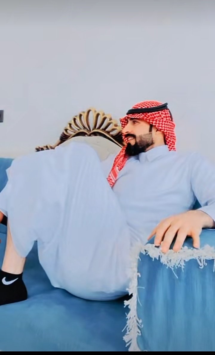 Hawadmm's tweet photo. #حب_وتفاصيله ماخذ البال وراعي البال وقلبه وكله❤️ https://t.co/7dJ9a5B8eZ