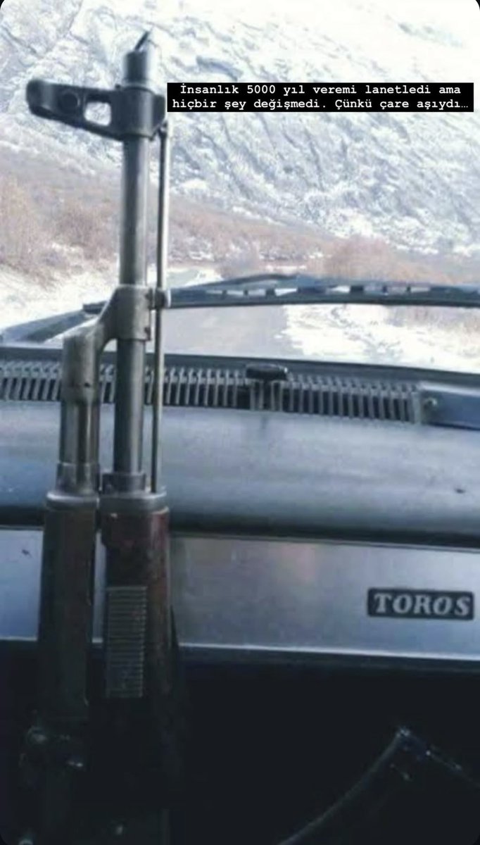 Daha önce defalarca söyledim...

Bıyık altından güldüler...

Fındık içi kadar beyinle gezinince benim sözlerim bu kadar anlaşılabiliyor.

Türk milletini yönetebilecek yegane güç...

Ona önümüzdeki karanlık süreçte liderlik edebilecek yegane teşkilat Alperenlerdir...

Biz, Türk