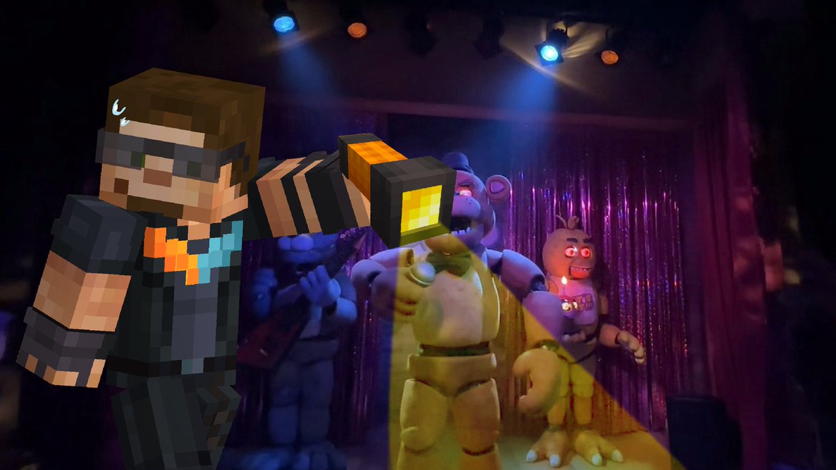 Today, Hotguy is at the Five Night’s at Freddy’s themed Halloween Horror Nights… he’s totally not scared or anything 😰