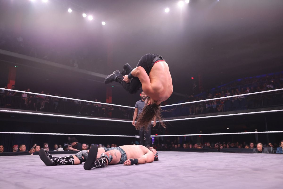 ThunderKeck's tweet image. #WWELFG