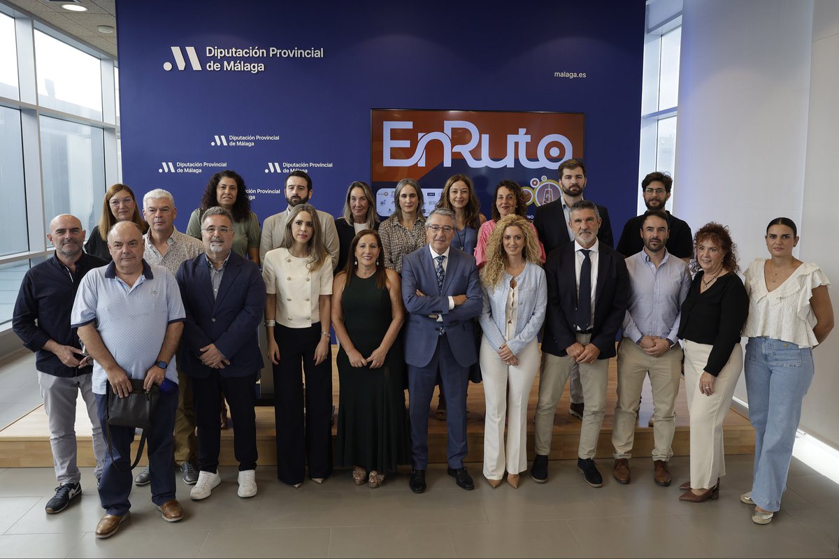 📘<a href="/diputacionMLG/">Diputación de Málaga</a> ha presentado hoy el programa #EnRuta con 122 itinerarios de formación becada y con prácticas en empresas.

📈 7 millones de euros a un proyecto para mejorar la #empleabilidad de 1.830 personas en #paro, del que somos entidad colaboradora.