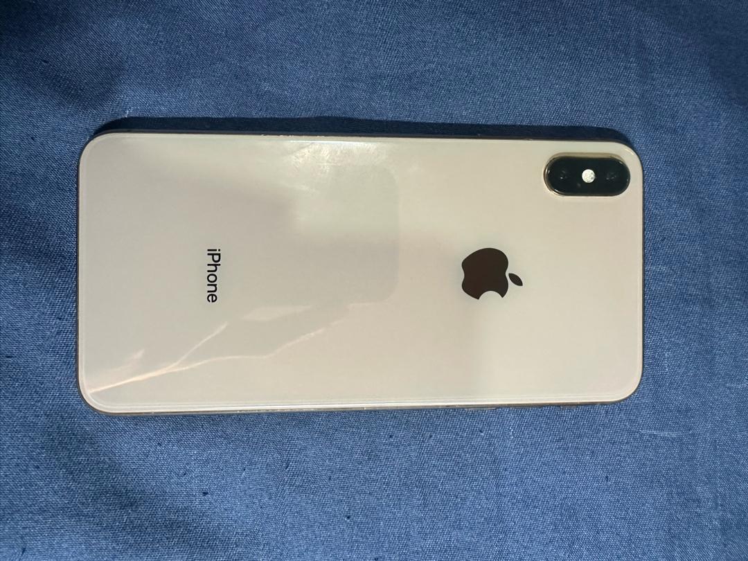 HumbleDeclutter's tweet image. Item: iPhone XS Max 256gb Gold NFID
Bh 72
Price: 250k
Location: Iyanapaja, Lagos 
Defect: None