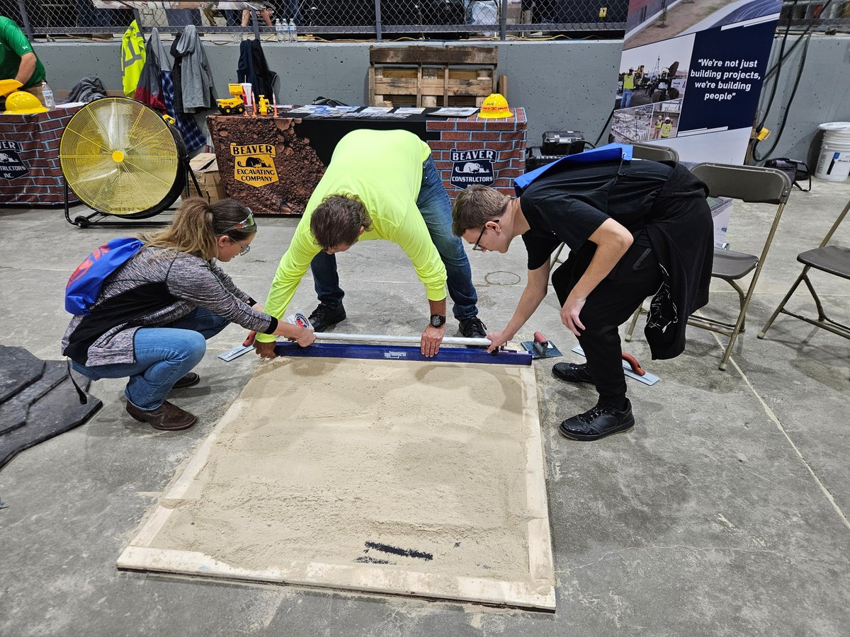 FairlessHS's tweet image. Fairless 10th grade students got a first hand look at the skilled trades at the Akron/Canton builds event!! #SOAR