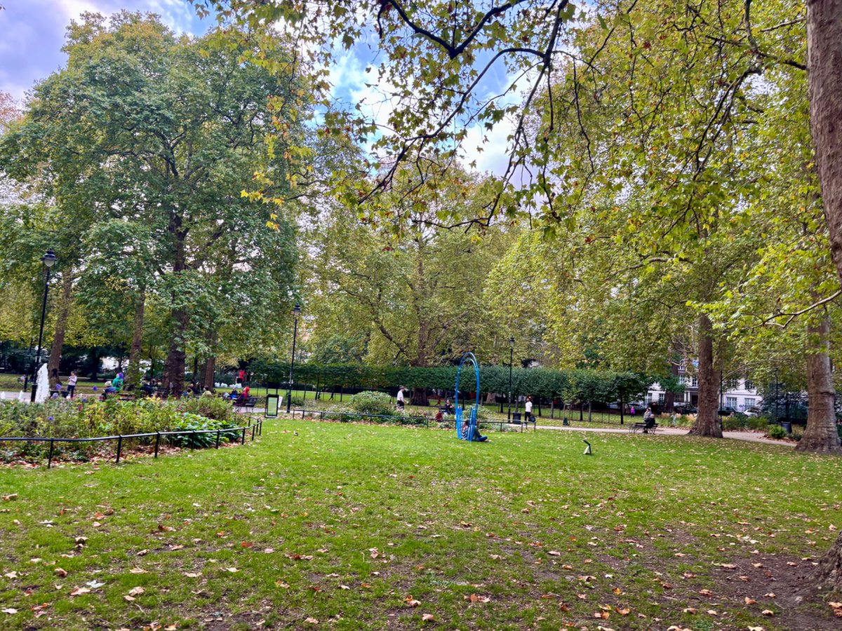 LiviaNairobi's tweet image. We have the most beautiful little parks. 

#london #TuesdayFeeling