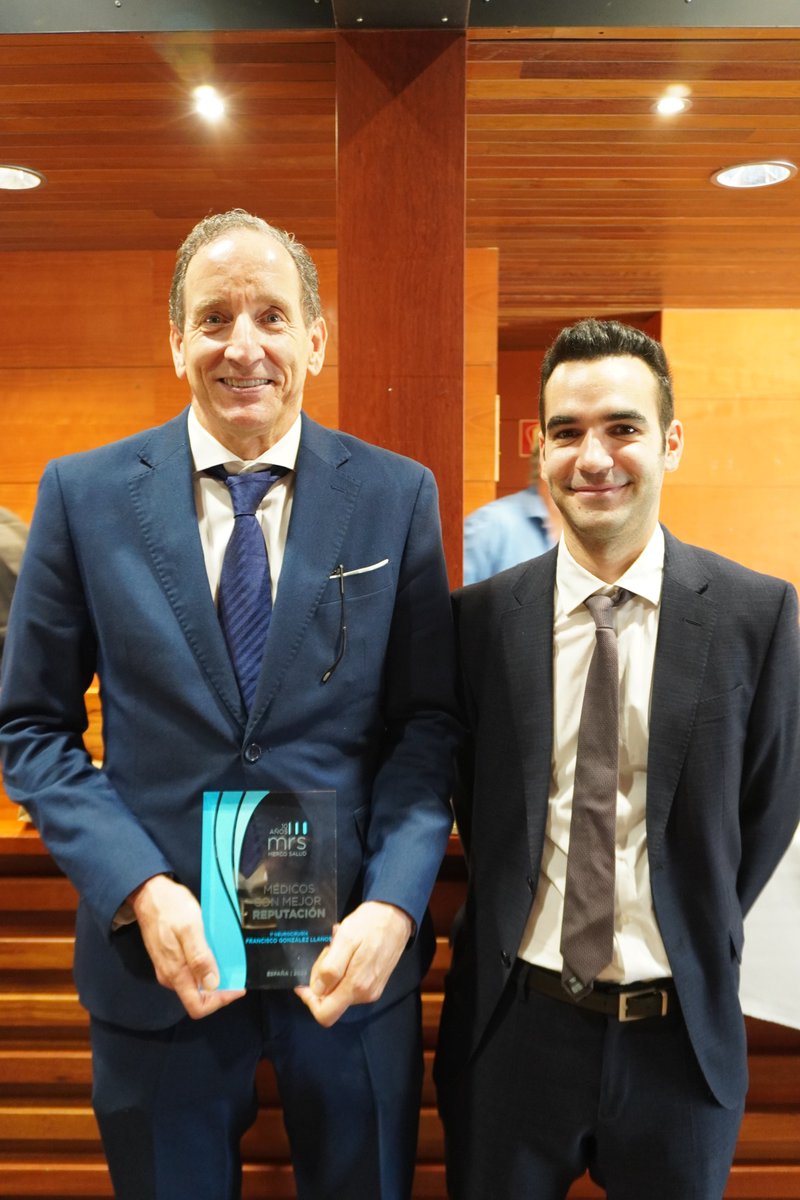 mercoranking's tweet image. 👏 Premios 10ª edición de #MercoSalud a la sanidad pública castellanomanchega

🏆 Entregamos en el salón de actos de la Consejería de Salud de Castilla-La Mancha los reconocimientos (#MRS) a los #hospitales y servicios castellanomanchegos por su liderazgo reputacional.