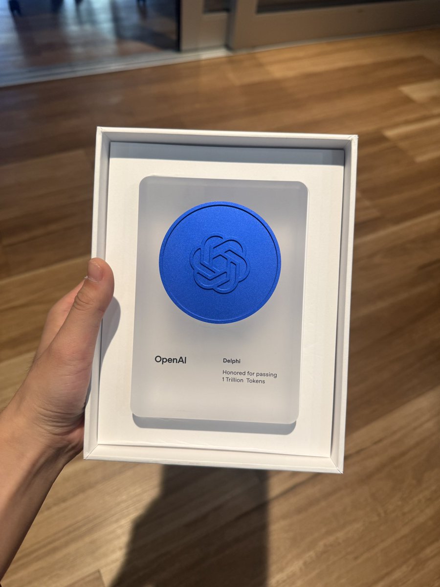 Im_Rich_Zou's tweet image. So @withdelphi has processed 1 TRILLION tokens on @OpenAI