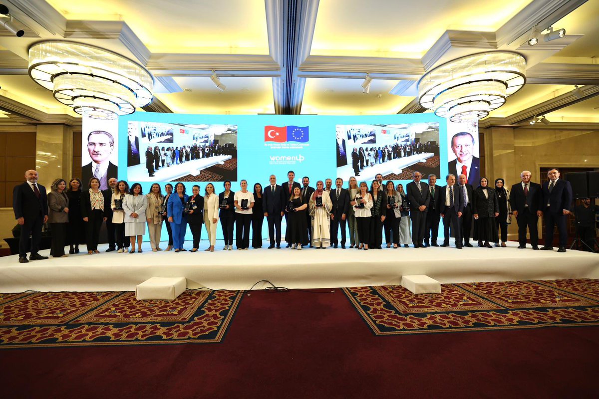 Kayıtlı Kadın İstihdamının Desteklenmesi Projemizin (WOMEN-UP) kapanış toplantısını Çalışma ve Sosyal Güvenlik Bakanımız Sayın Prof. Dr. Vedat Işıkhan’ın teşrifleriyle gerçekleştirdik.

Kadın girişimciliğini desteklemek ve kayıtlı kadın istihdamını teşvik etmek amacıyla