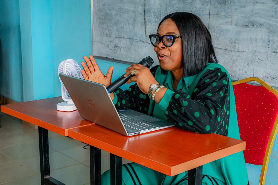 YemibOyebanji's tweet image. UNIVERSITY OF IBADAN | Monday, 6th October 2025

It was indeed a delight to return to my beloved Department of Educational Management, University of Ibadan, to lecture the 300-level students of the department.

I had the privilege of engaging these brilliant future leaders while…