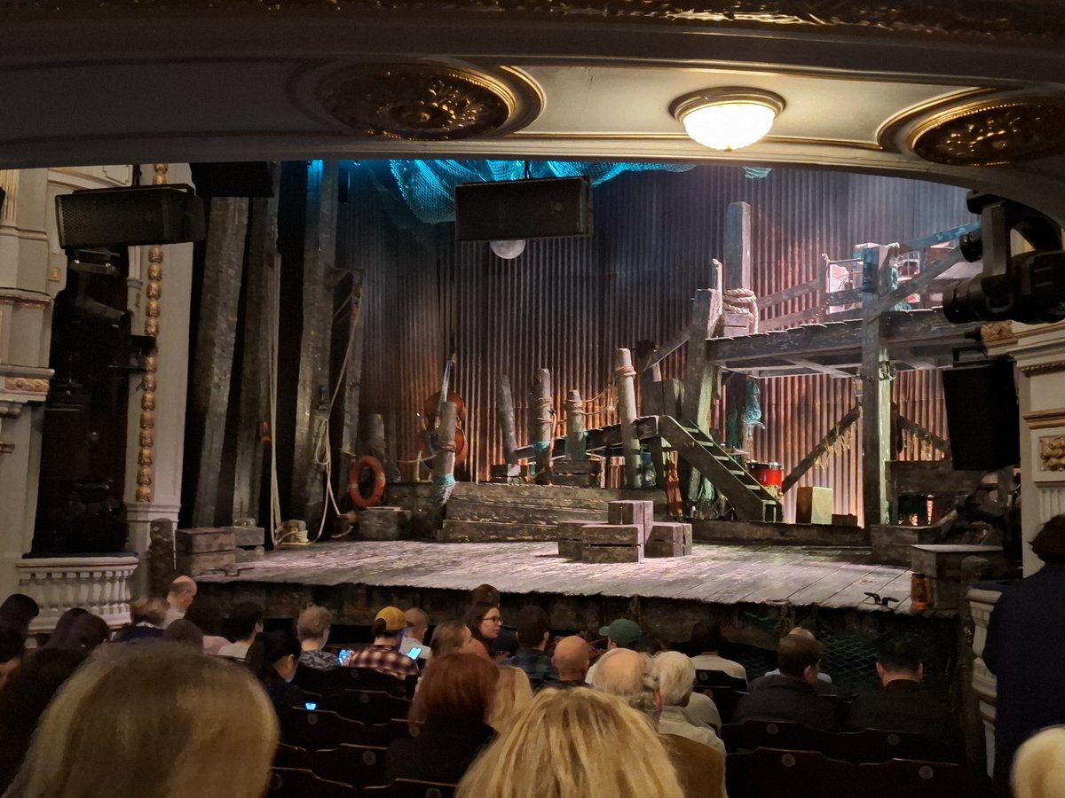 Last show of the long weekend for me and <a href="/TheTheatre_Geek/">The Theatre Geek</a>... <a href="/TCCOBBmusical/">The Curious Case Of Benjamin Button</a>... we seen this wonderful show 4 times now. So sad this is finishing but everytime we have been its been a wonderful treat. Thank you 🌙