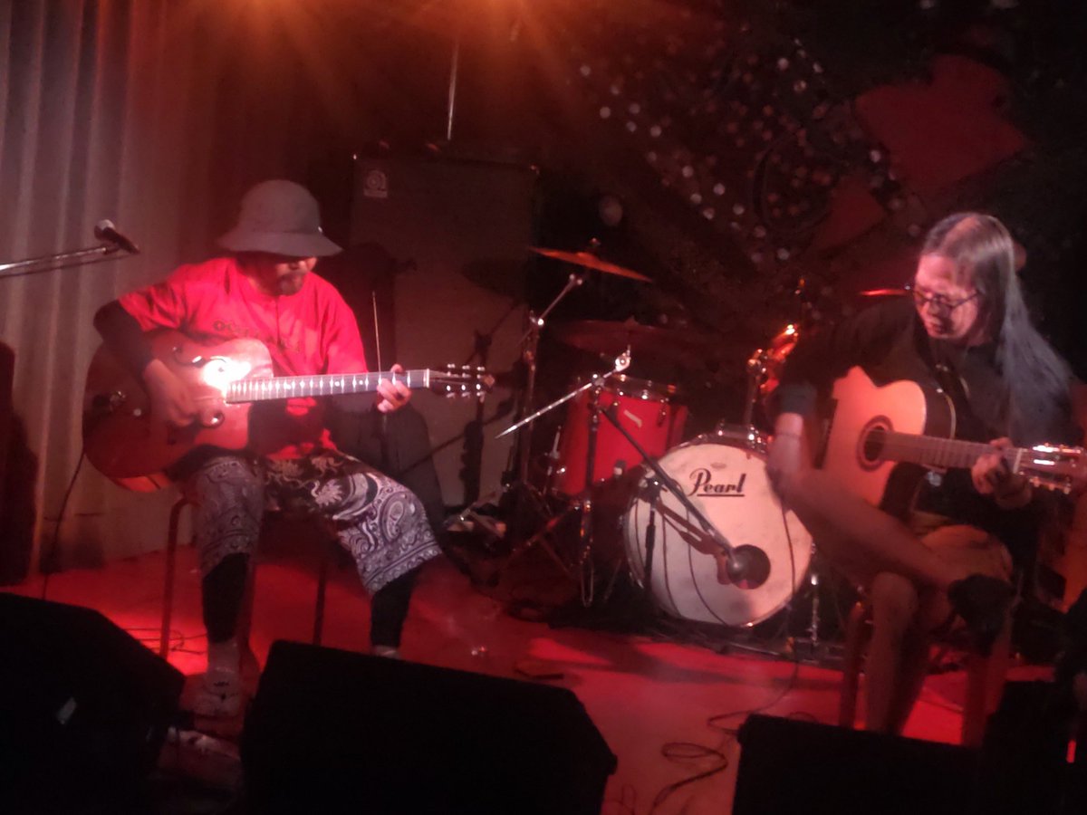 ✨今日のライブ
『終わりなき一瞬のできごと』
★晴天虚空蔵（次回難波屋で11/11）
★東賢次郎（次回Mr.69で11/9）
★藤川真里（次回来年2/5）
★Pumpkin Sneakers（次回ツカさんはノラ一味で11/16）
ooh-la-la.jp