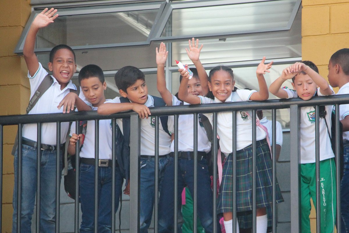 Secretaría de Educación de Cali tweet media