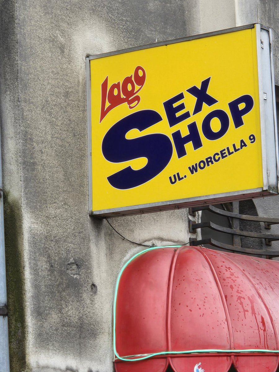 Bottom Quotes tweet media