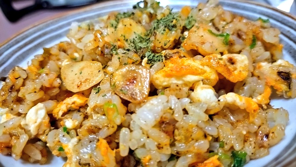 鉄板アツアツ赤身ステーキ🥩
ガーリックライス🧄🤗❣️

#おうちごはん 
#ステーキ 
#夕食 
#自炊