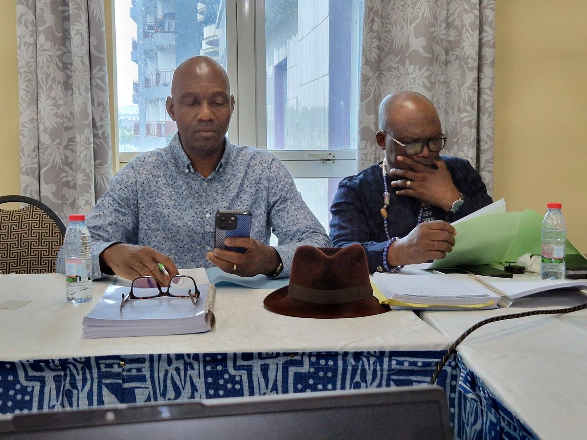 AnniePayep's tweet photo. Les travaux d'élaboration du Conseil Déontologique journalistique se tiennent depuis ce matin sous l'égide de Cameroun Media Plus.
Les discussions sont très animées et on apprend beaucoup.
Reconnaissante d'y prendre part. 😊
#Snjc #Fij #Journalisme https://t.co/MFh6SkGciR