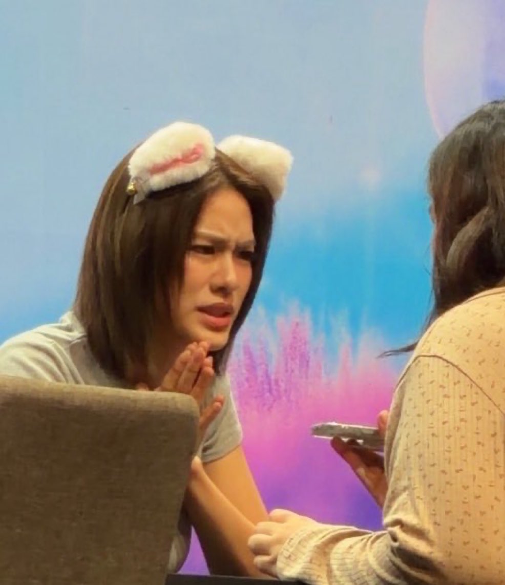 ห้ะ 55555555555556667

EMIBONNIE WITH ANYS
#GMMTVFANIVALxEmiBonnie