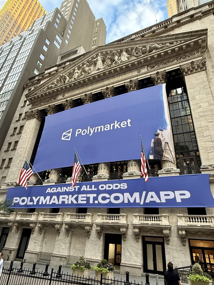JUST IN: Intercontinental Exchange, owner of NYSE, taking a minority stake in Polymarket at a $9 billion valuation.

$ICE up 4% in premarket.