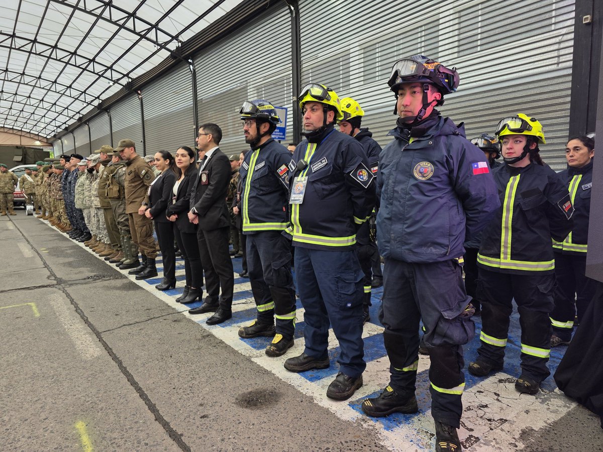 𝗦𝗢𝗟𝗜𝗗𝗔𝗥𝗜𝗗𝗔𝗗 𝟮𝟬𝟮𝟱 | Vive la ceremonia de inauguración del Ejercicio Binacional Solidaridad 2025 en vivo por nuestro canal de YouTube.

Link: youtube.com/live/vsXO-5aPJ…