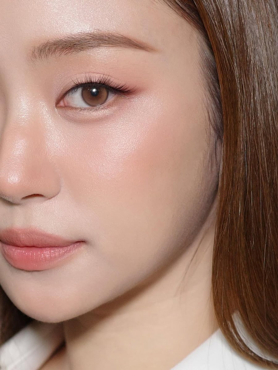 miunatsha_fans's tweet photo. [IG POST] 251007
first_make_up : My style : @.mmiunatshaa ✨ Hair : @.nuttyhairr💈 @.taoteay_nanyapak_rce 
@.02.03.199x . 
#first_makeup #firstmakeupstyle

🔗 https://t.co/9jxhl2WKIM

#MiuNatsha #หมิวณัชชา https://t.co/pS1TmO0shf