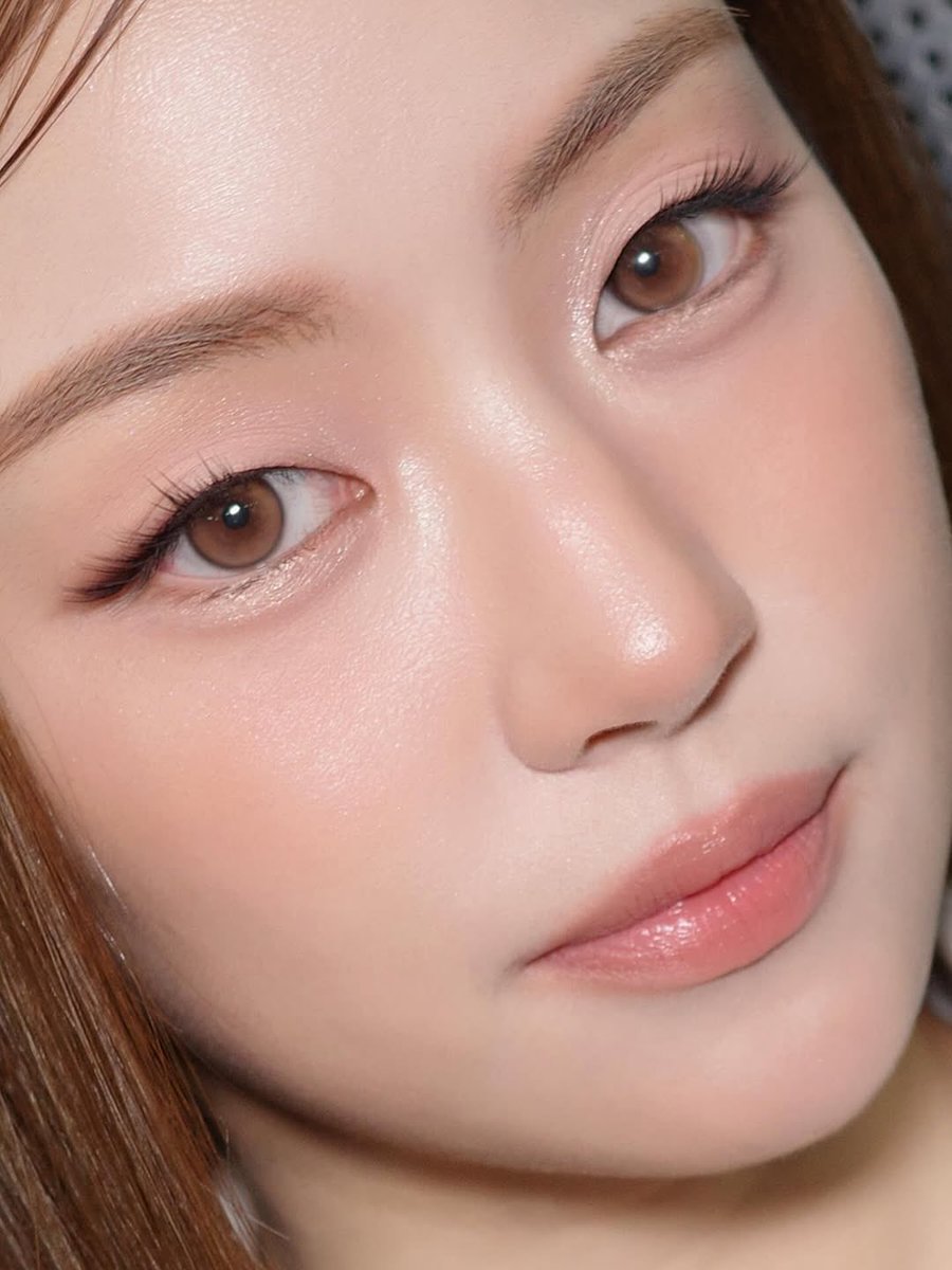 miunatsha_fans's tweet photo. [IG POST] 251007
first_make_up : My style : @.mmiunatshaa ✨ Hair : @.nuttyhairr💈 @.taoteay_nanyapak_rce 
@.02.03.199x . 
#first_makeup #firstmakeupstyle

🔗 https://t.co/9jxhl2WKIM

#MiuNatsha #หมิวณัชชา https://t.co/pS1TmO0shf