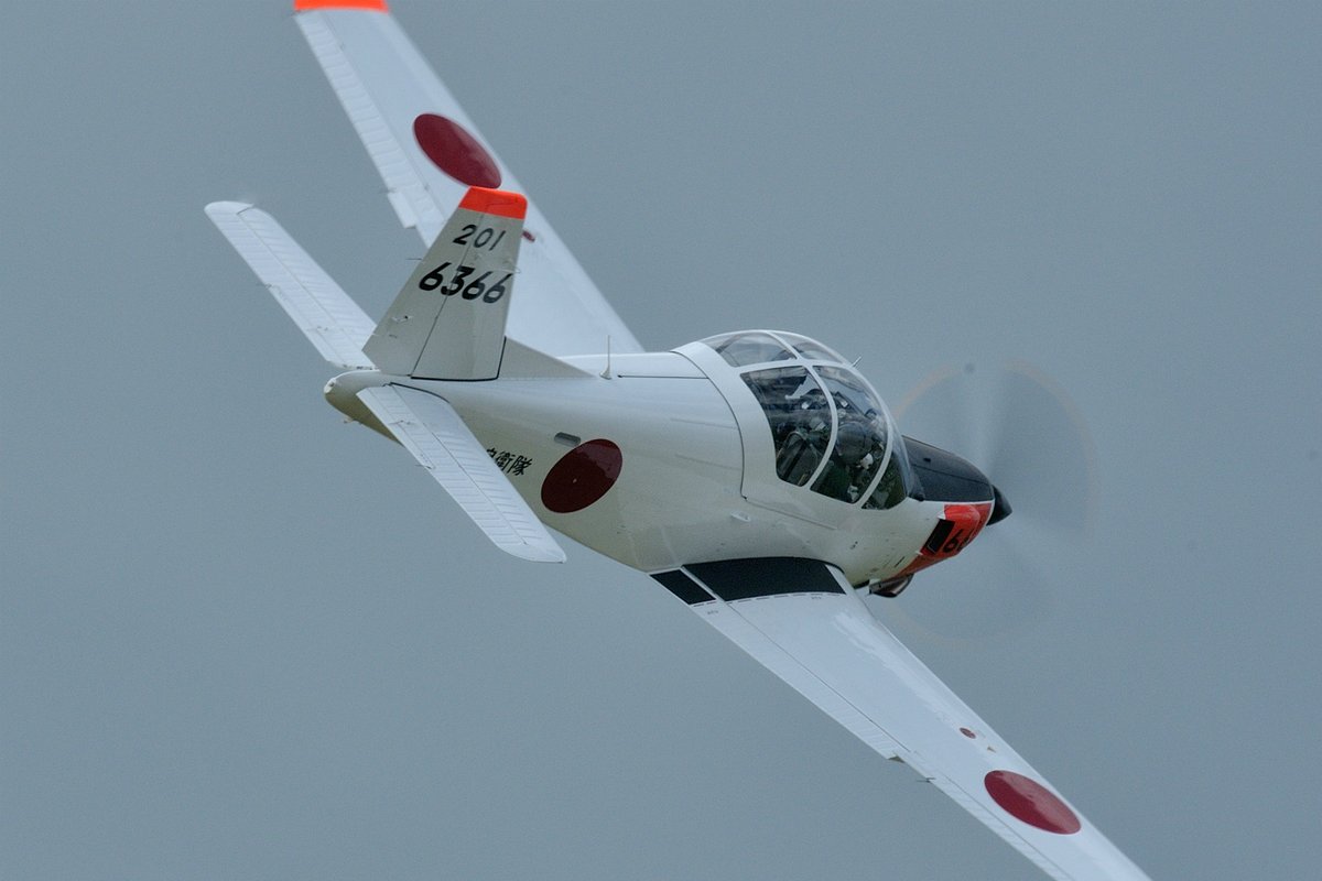 reborn_genkai15's tweet photo. 25/10/05　芦屋基地
航空祭2025
201SQ T-5 ホワイトアローズ
#芦屋基地 #小月基地 
#芦屋基地航空祭 
#T5 #WhiteArrows #ホワイトアローズ 
#空自 #JASDF  #海自 #JMSDF https://t.co/pjYEAXBDv2