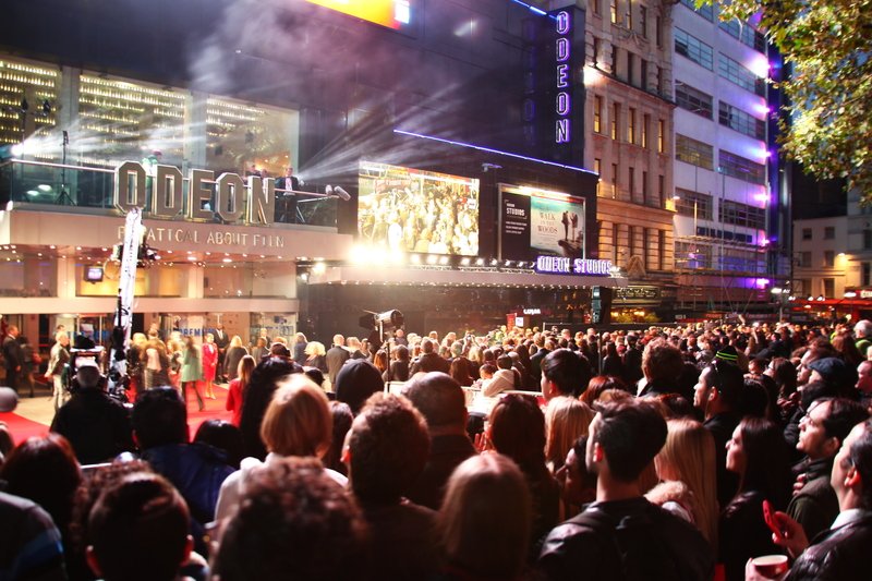 LondonPlanner's tweet photo. 69th BFI London Film Festival (8-19 Oct 2025)
Film buffs, circle these dates 🎬

The BFI London Film Festival returns with world premieres, indie gems, and director Q&As. Southbank, cinemas, red carpets.

Which kind of film are you most excited to see, indie, documentary, or big premiere?

#LondonPlanner #MyLondonPlanner  #filmfestival