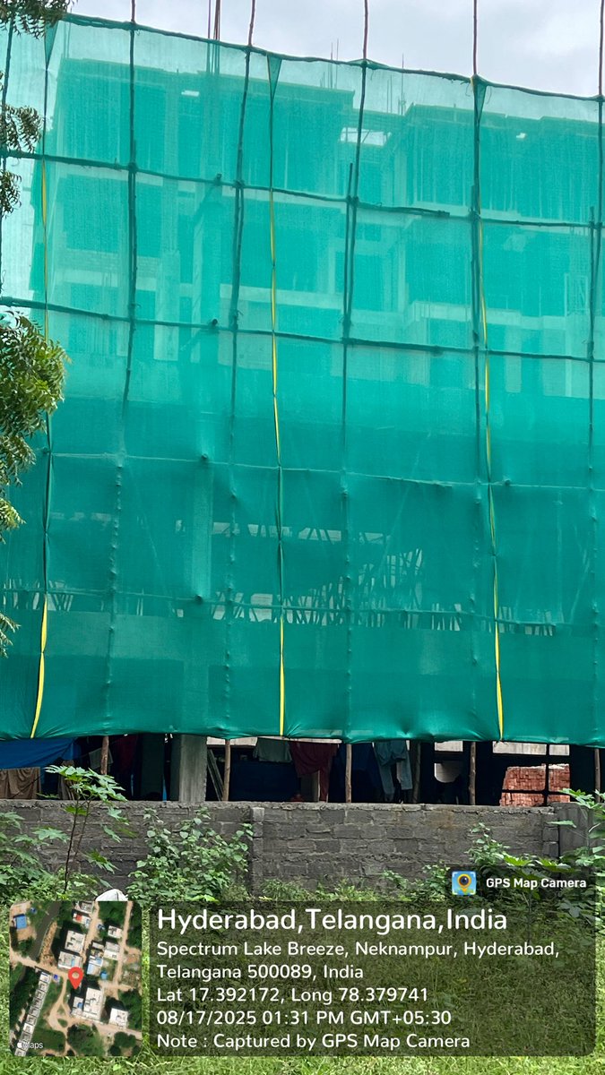 k_sits's tweet photo. Unauthorised construction reported to @ManikondaMc Municipal Commissioner &amp; @CollectorRRD 4 months ago, yet no action! Why are officers allowing such violations and asking citizens to go to court, increasing judicial burden? What’s the use of having officers then? https://t.co/oT7BciA2mR