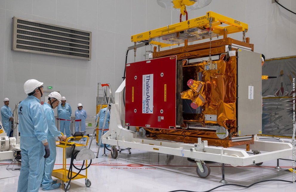 zerogravitytalk's tweet photo. Its mission? To place #Sentinel1D, the new Copernicus Earth observation satellite, into Sun-Synchronous Orbit 🌍✨ https://t.co/kMQNSBAtiH