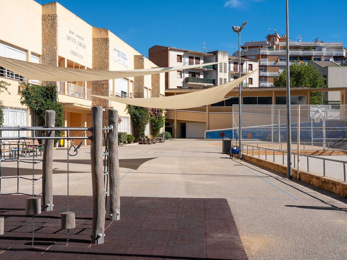 🎈 #LloretdeMar recupera el projecte de Patis Oberts amb una festa oberta a la ciutadania!

📍 <a href="/IELLORETDEMAR/">IE LLORET DE MAR</a>  – 14 d’octubre
📍 Escola Esteve Carles – 16 d’octubre
🕓 De 16.30 h a 18.30 h

lloret.cat/ndp-PatisOberts

#PatisOberts #EducacióLloret