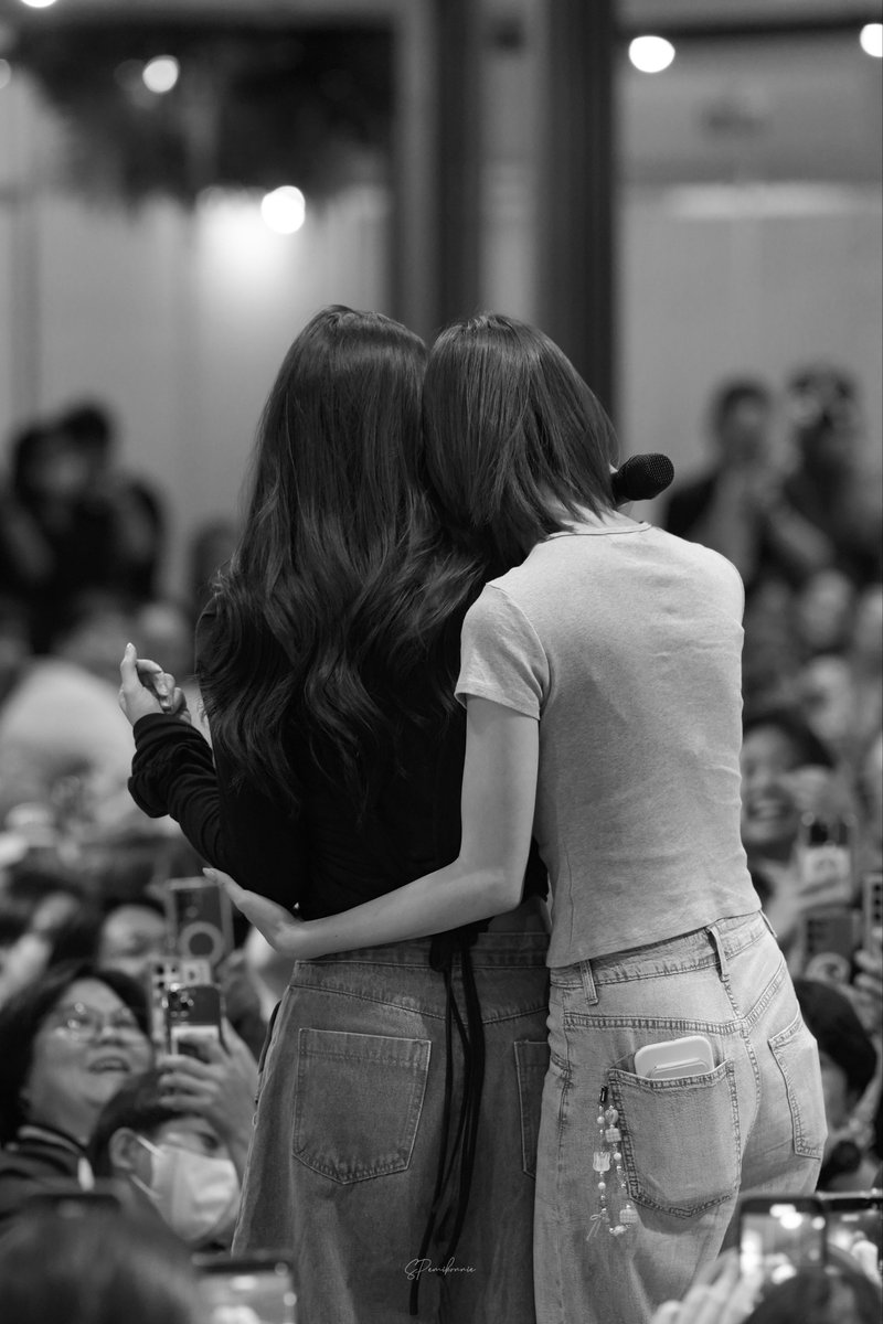 ccebmoinnie's tweet image. มีคนได้หมับแล้วน้า หลายหมับเลย 😌

EMIBONNIE WITH ANYS
#GMMTVFANIVALxEmiBonnie
