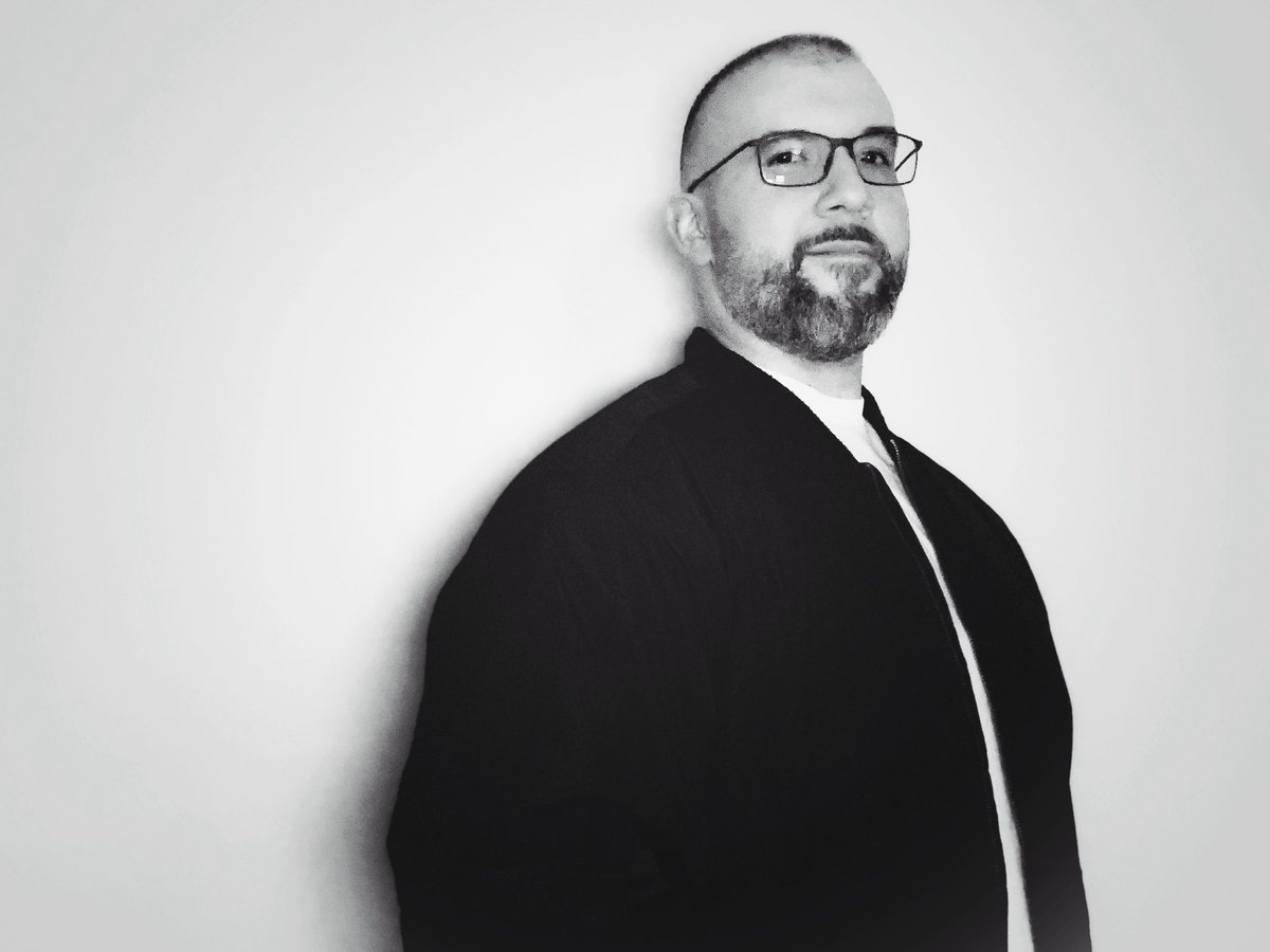 JohnnyRychous's tweet image. I don’t play by the rules,
Subscribe to your childish games,
I was like the fools,
Falling for wayward dames.
Now?
I shape my mind with fire,
Excel in the deepest of silence,
Continue to thrive and inspire,
Kindness is my proud defiance…
By Jonathan Marzan
#SpokenWord