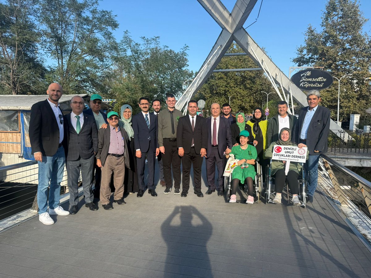 yusufcelebitsk's tweet photo. 📍 Yalova

Spastik Engelliler Federasyonu’nun 20. kuruluş yılı ve 6 Ekim Serabral Palsi Günü vesilesiyle düzenlenen anlamlı programa, değerli Federasyon Başkanımız Sn. Murat Arslanhan’ın ev sahipliğinde Yalova’da katılım sağladık.

Birlikte geçen 20 yılın her anında; azmin, emeğin ve dayanışmanın izleri var. Her adım, spastik engelli bireylerin yaşam kalitesini yükseltmek ve farkındalığı büyütmek adına atılmış bir umut adımı.

Bu özel günde emeği geçen tüm gönüllülerimize, yönetim kurulu üyelerine ve katkı sunan herkese gönülden teşekkür ediyor; birlik ve dayanışmanın nice yıllara taşınmasını diliyorum. 💚♿️