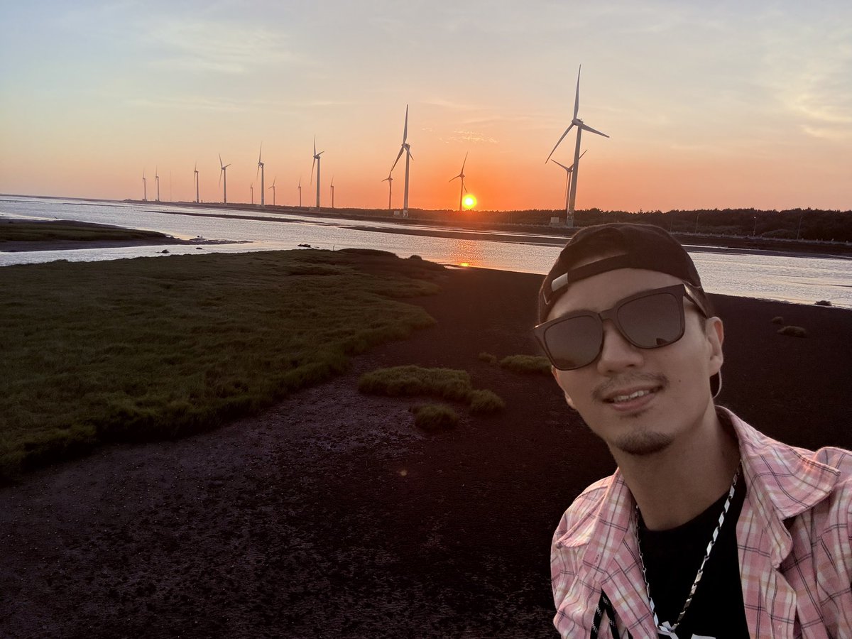 b510309's tweet photo. 臺中過中秋😎 https://t.co/Ec230EJb3a