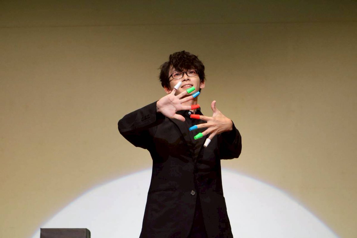 きっと未来七色 片手にパレット

#MagicalNetwork2025