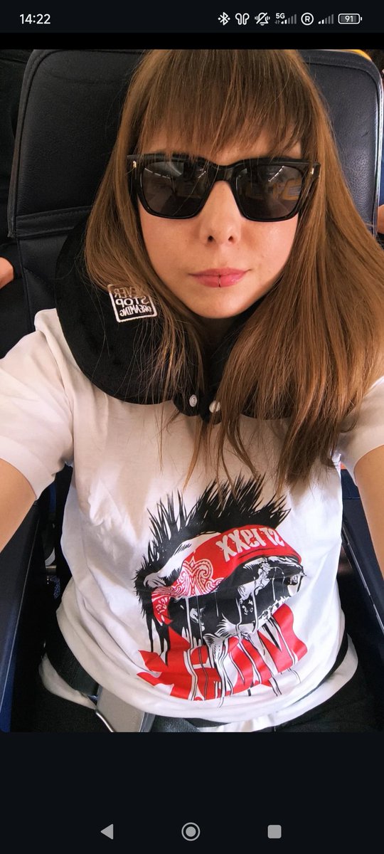 SylXX (@syl_estxx) on Twitter photo 
