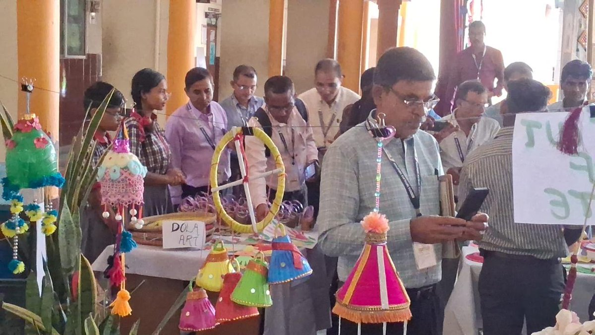 GuwahatiKvs's tweet photo. #EduLead2025 'Empowering Principals, Transforming Schools' by #KVSROGuwahati Real learning! Batch-1 visited PM SHRI KV Khanapara to observe best practices in leadership, ICT integration, &amp; community engagement. Principals returned motivated to replicate these in their schools. https://t.co/bsnvxB9o4L