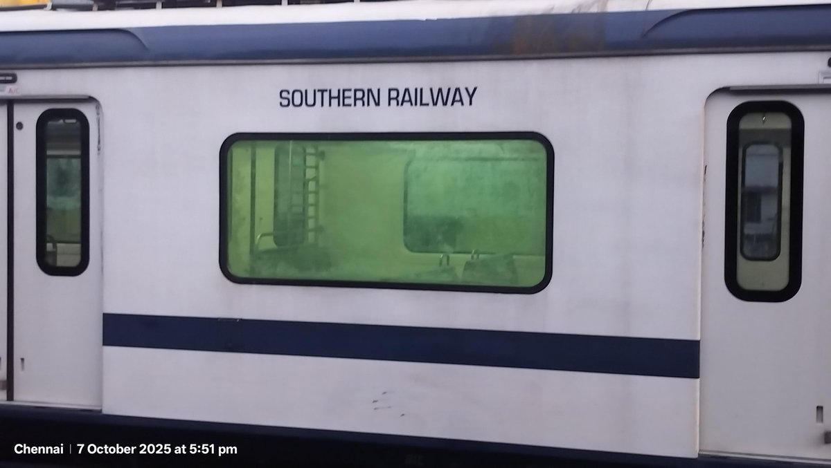 dayatiger197312's tweet image. Today peak hour #Empty #AC_EMU train at Chetpet Station towards ChennaiBeach.
Running AC EMU with high Single Journey fare is of no use to #Passengers
@AshwiniVaishnaw
Reduce the Single Journey AC EMU fare at par with ChennaiMetro Fare or 25% above MonthlySeason Ticket AC EMUFare