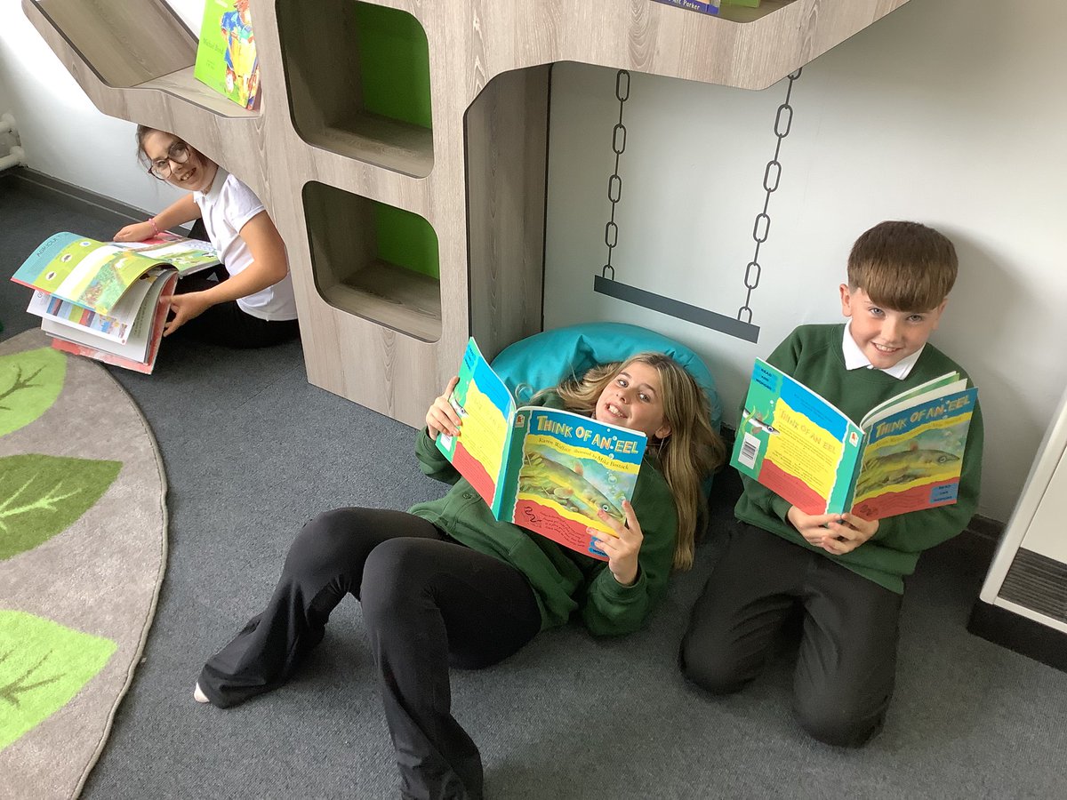 MrsJ_BJS's tweet photo. 6CJ are enjoying their extra library time this week - our reward for having the best attendance a couple of weeks ago. Well done everyone! We are aiming for 100% now! 🤩

@broadwayjuniors https://t.co/g2qptWiTfe