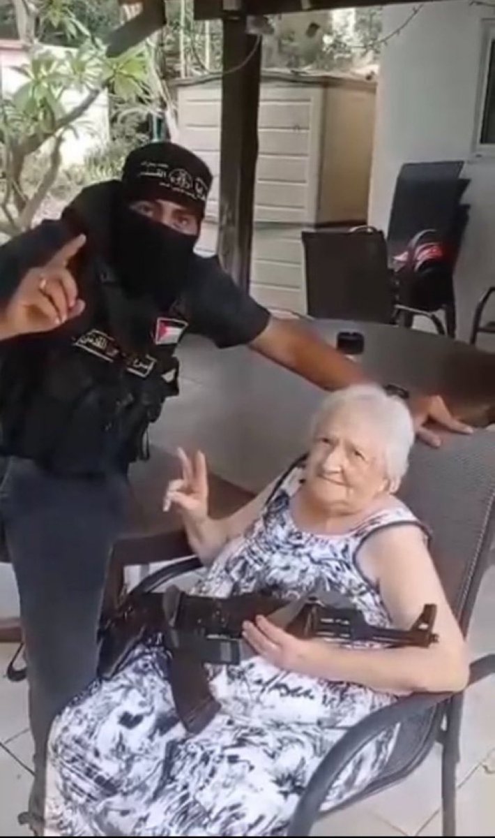 Les the Croc (@lesthecroc) on Twitter photo 