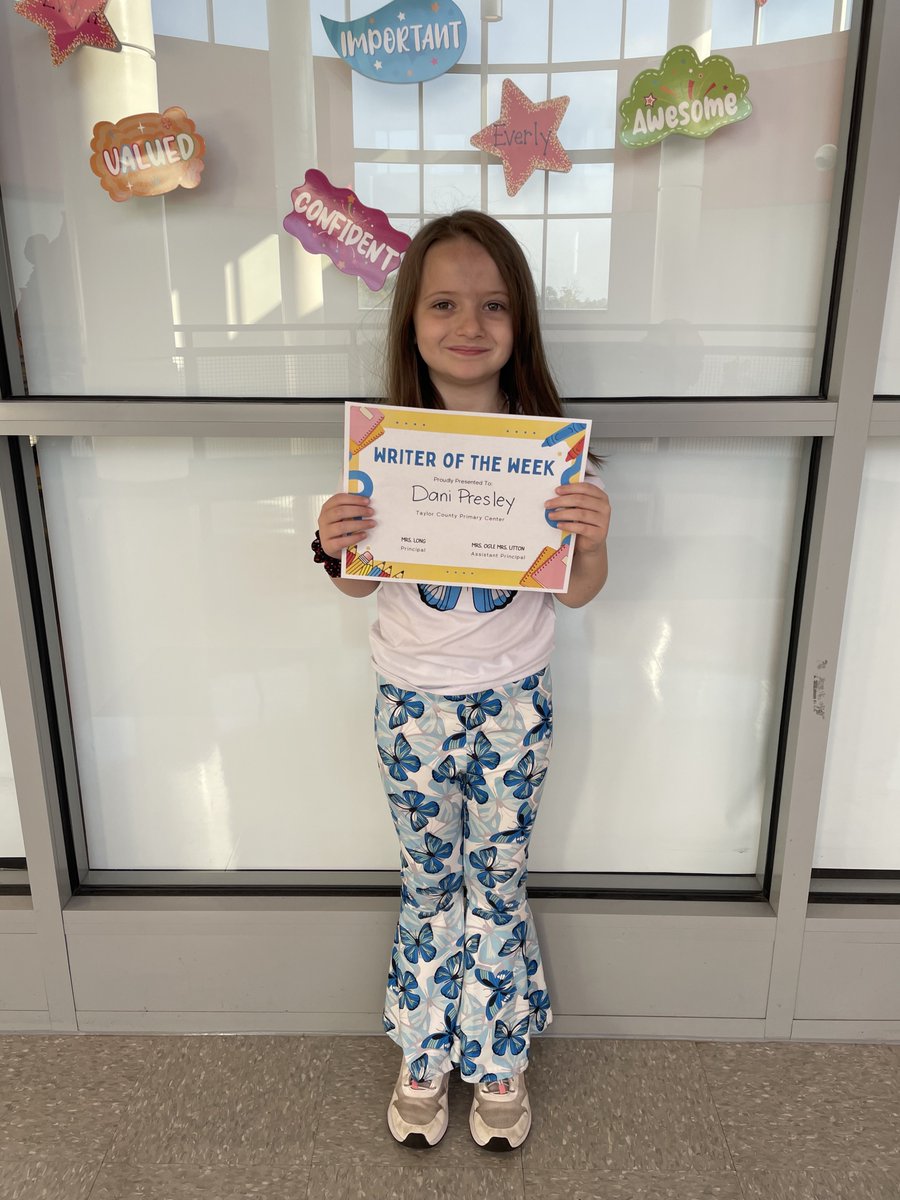 TC_Schools_KY's tweet image. Congratulations to the Writers of the Week from Taylor County Primary Center! 👏✏️❤️
Emberlynn Booth - 2nd grade
Dani Presley - 1st grade
Expect greatness from our TCPC students!
#tcpride #expectgreatness #tcpc #writersoftheweek